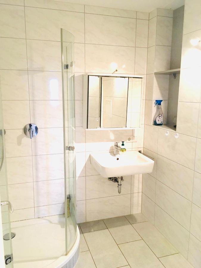 Gemuetliches Zimmer 20 Min Vom Frankfurt Hbf 1 Langen  Kültér fotó